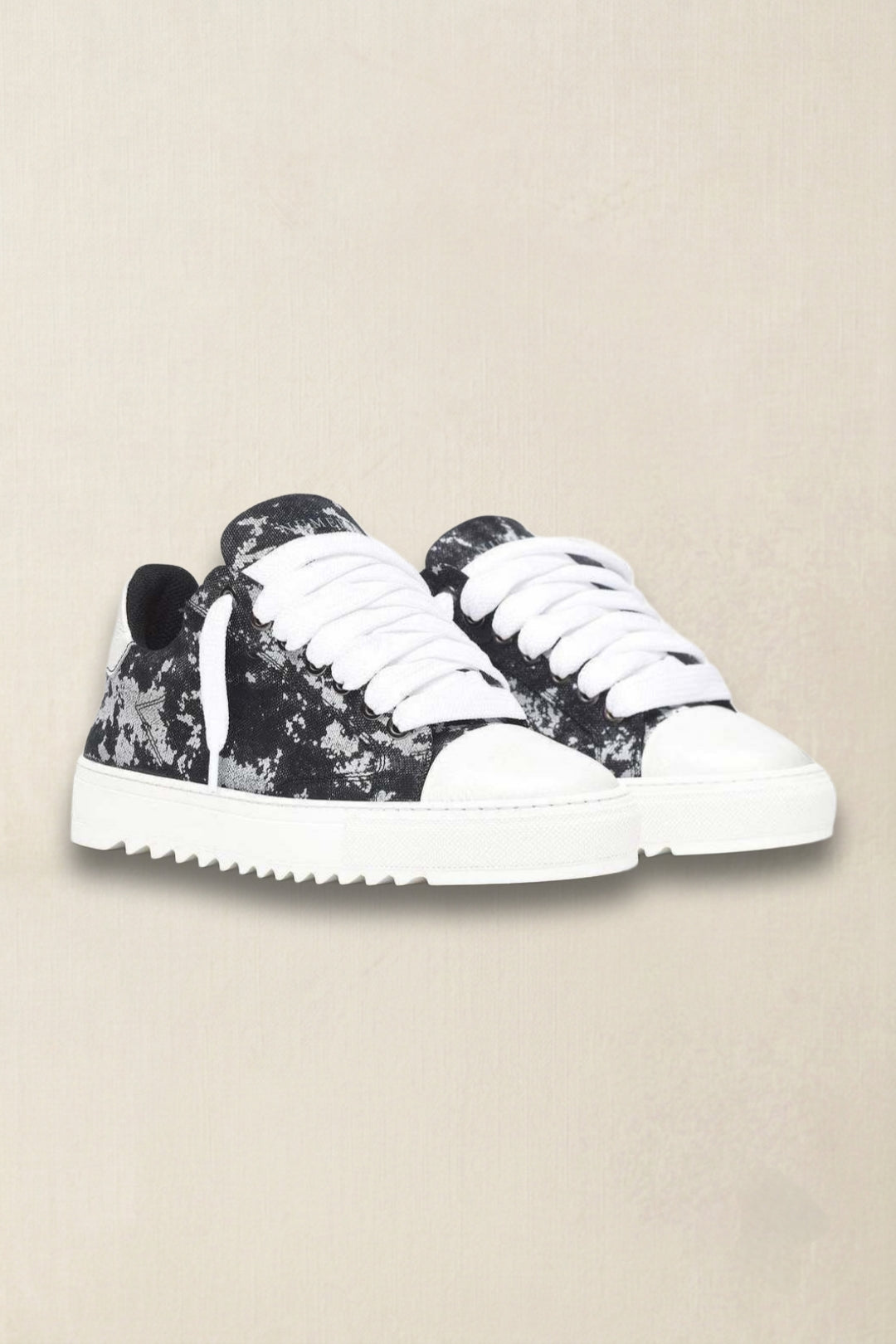 Numeris sneakers